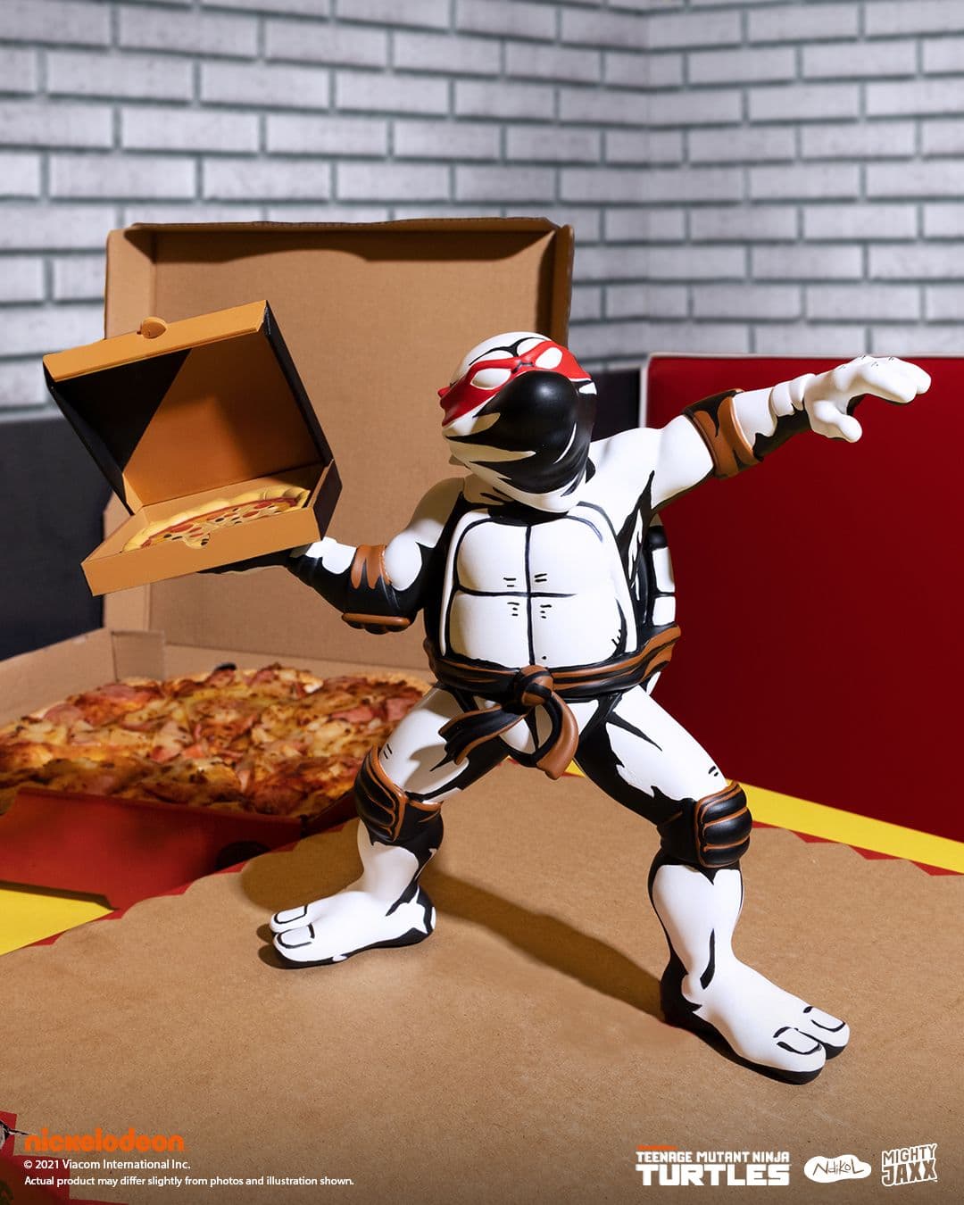 Teenage Mutant Ninja Turtles Pizza Bomber Close Up