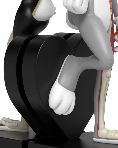 XXRAY Plus: Bugs Bunny and Lola Bunny Close Up