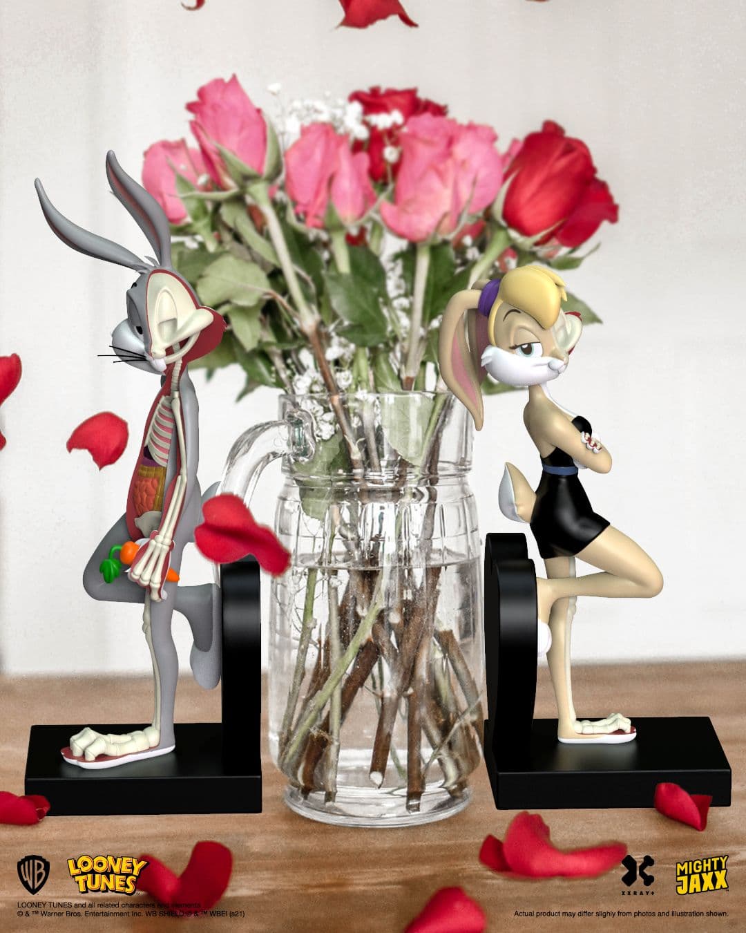 XXRAY Plus: Bugs Bunny and Lola Bunny Close Up